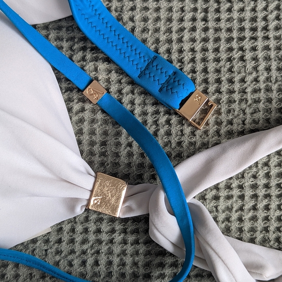 Bundle of 5 Bikini Tops, VS Victoria Secret Embroidered Detail Summer Swimsuits - Picture 6 of 12